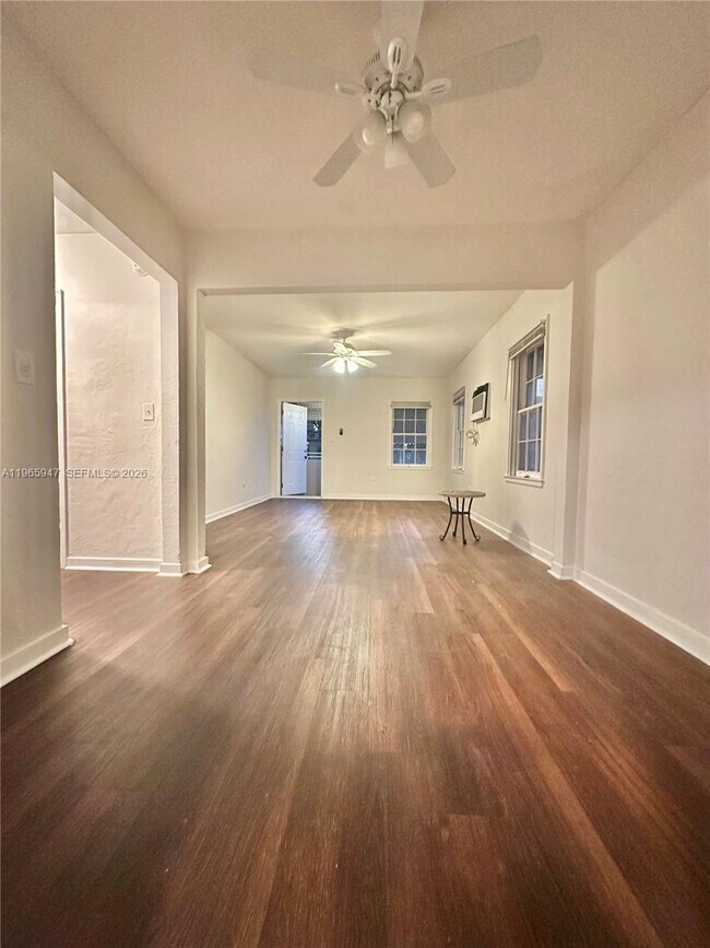 Building Photo - 430 76th St