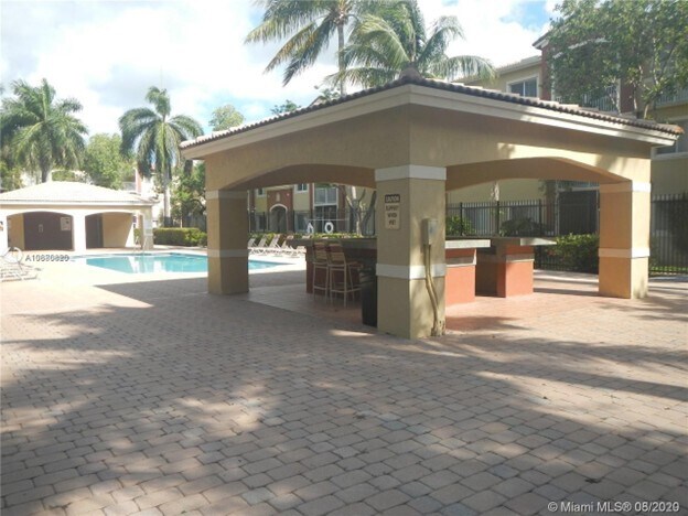 Foto principal - 7085 Nova Dr