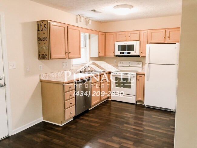 Building Photo - 237 Alta Ln