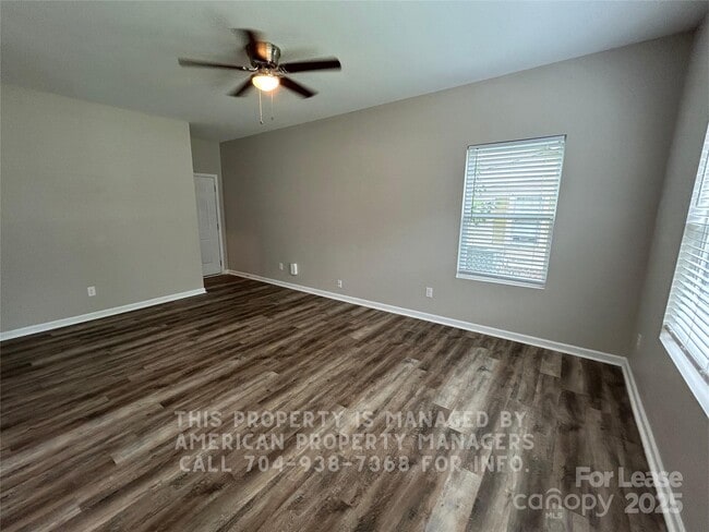 Building Photo - 905 Klondale Ave