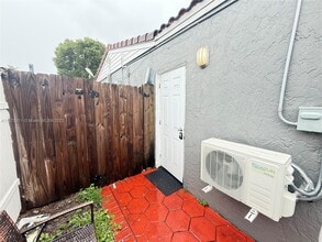 Building Photo - 190 SW 72nd Terrace