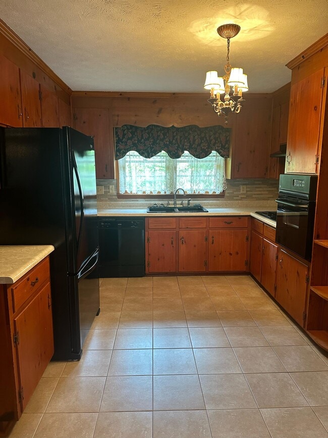 Building Photo - 2835 Anderson Hwy