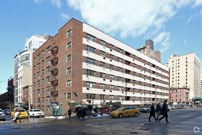 Building Photo - Chadwin House