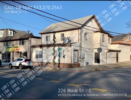 Primary Photo - 226 Main St
