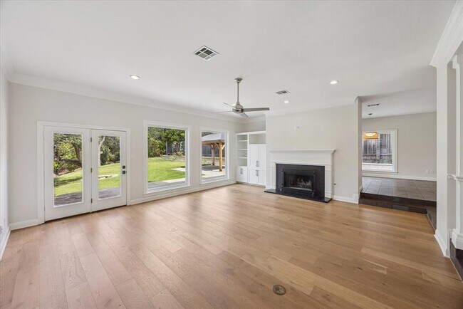 Building Photo - 5908 Down Valley Ct