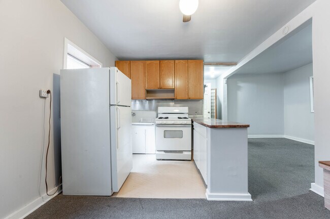 Foto del edificio - 2071 N Leavitt St