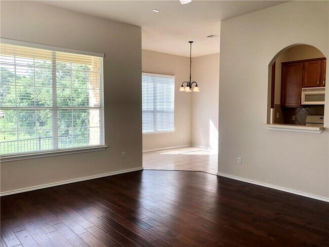 Foto del edificio - 16100 S Great Oaks Dr