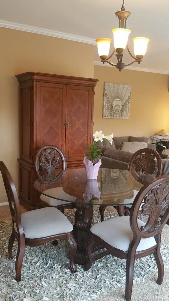 Foto del edificio - 7712 4 Seasons Dr