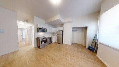 Building Photo - 287 Dorchester St