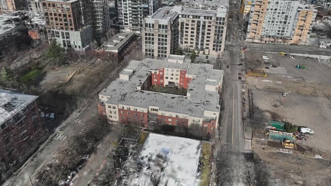  - Pearl Court Apartments