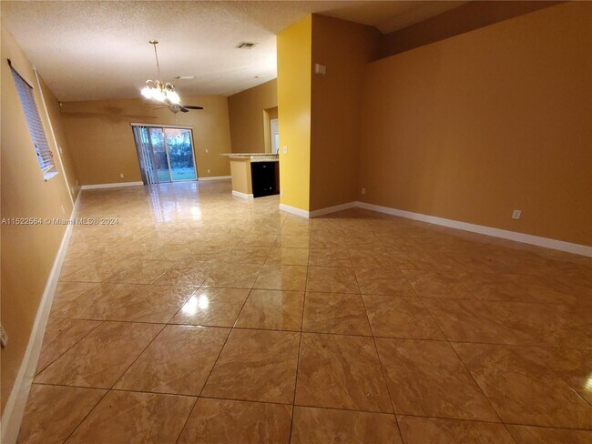 Building Photo - 2458 SW 106th Ave