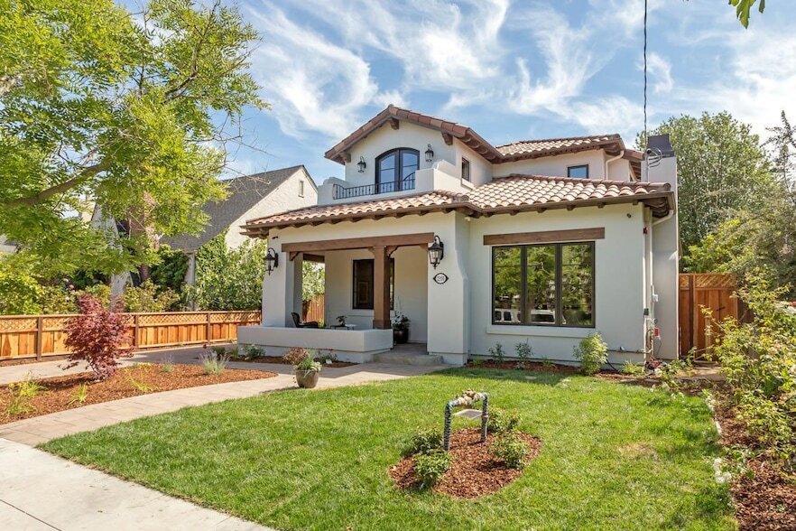 Foto principal - 2350 Ramona St