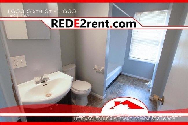 Building Photo - 1633 6th St