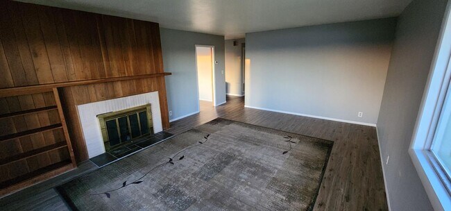 Foto del edificio - BEAUTIFUL RANCH STYLE HOME W/ VIEWS OF THE...
