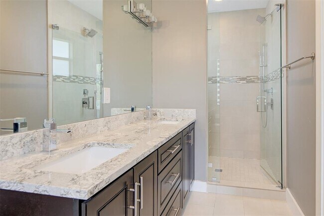 Foto del edificio - 619 SW 17th St