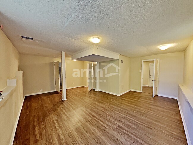 Building Photo - 327 Legacy Park Lane