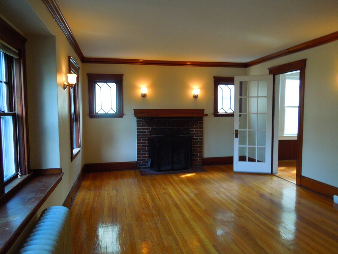 Primary Photo - 54 Slade St