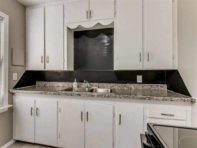 Foto del edificio - 4641 SE 21st St