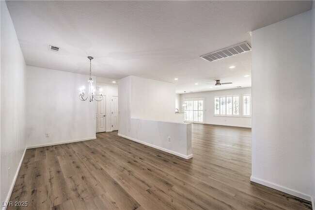 Building Photo - 2535 Jada Dr