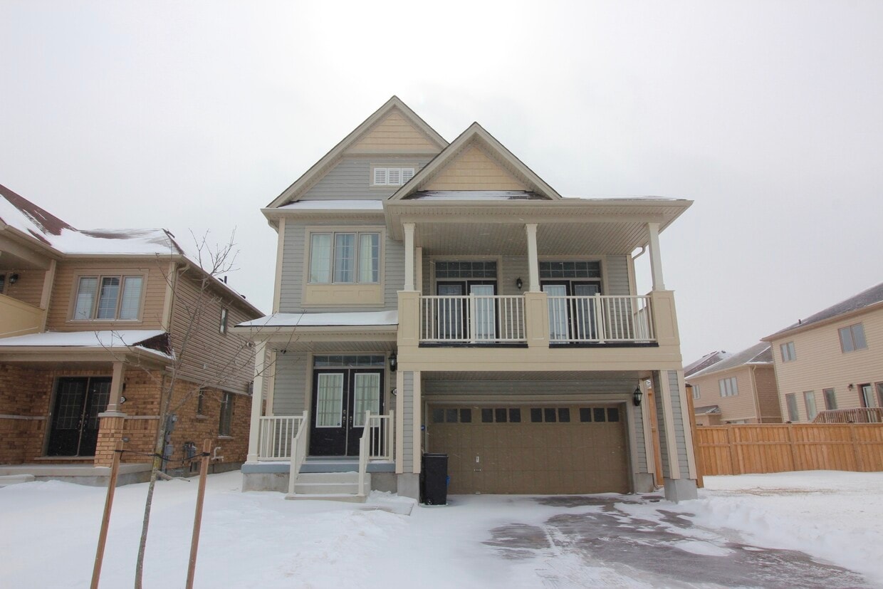 Primary Photo - 8444 Elderberry Dr