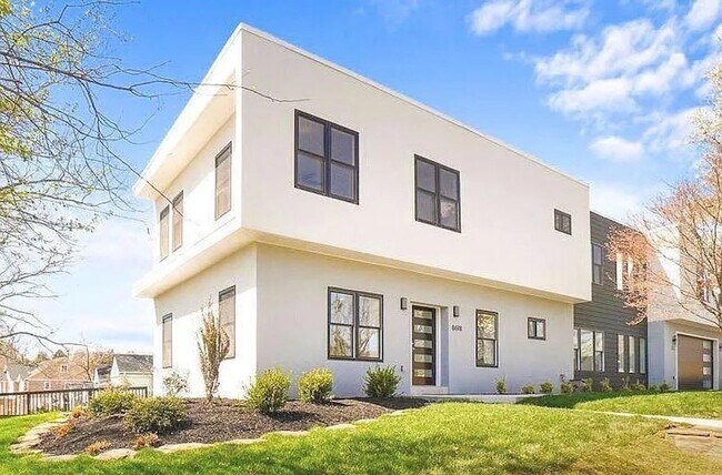 Foto del edificio - 8618 Jones Mill Rd