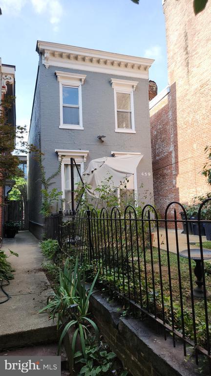Foto del edificio - 459 M St NW