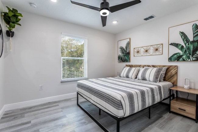 Photo - 1414 E Harding St House