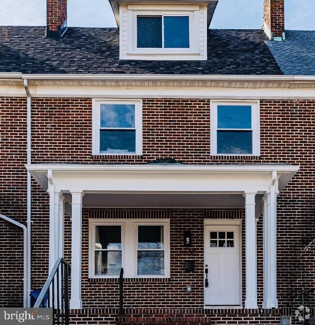 Building Photo - 630 Wildwood Pky