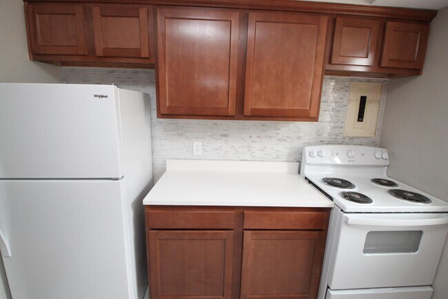 Building Photo - 207 McKnight Cir