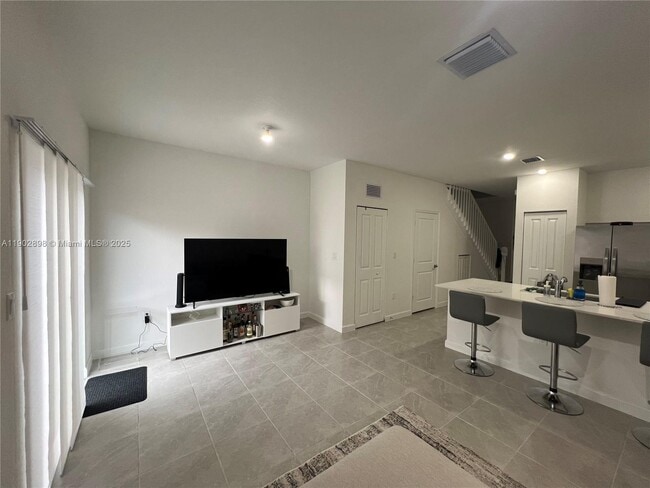 Foto del edificio - 12142 NW 24th Ct