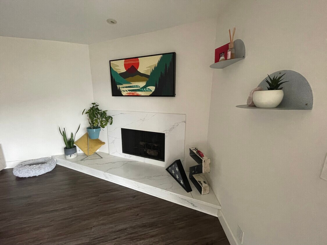 Primary Photo - 3833 2nd St