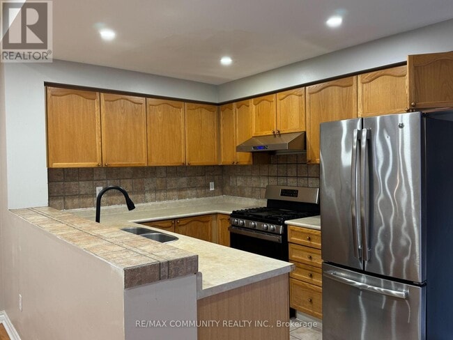 Building Photo - 36 Foothill St