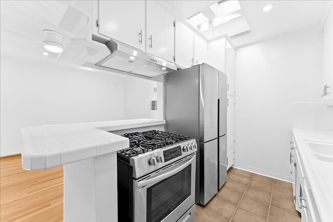 Foto del edificio - 1739 Washington Way