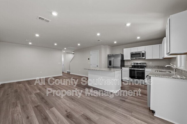 Building Photo - 157 Villa Grande St