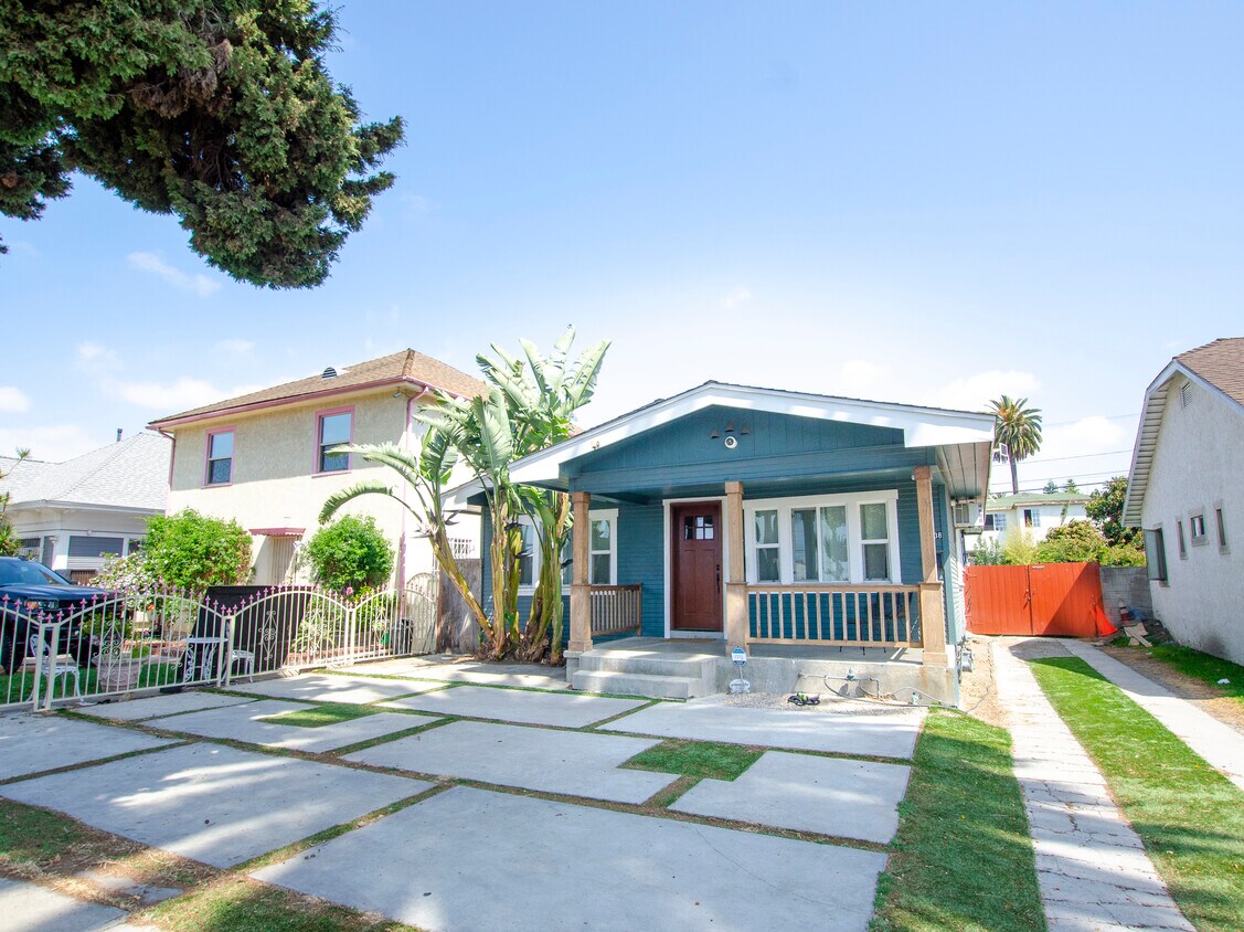 Foto del edificio - 2736 S West View St
