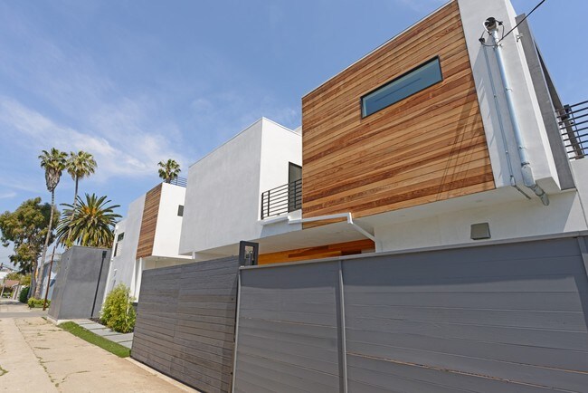 Foto del edificio - 516 Vernon Ave