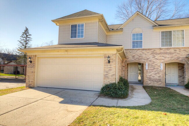 Building Photo - 15111 Fairfield St