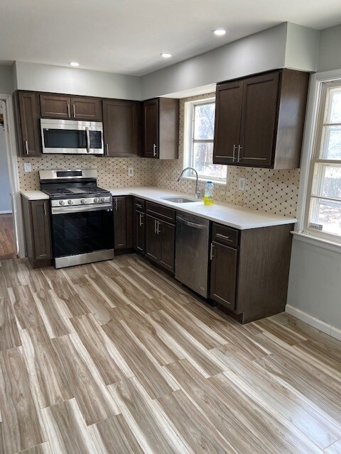 Foto principal - 42 S Longview Rd