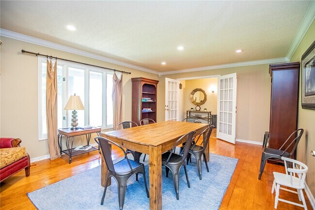 Foto del edificio - 107 NW Winfield Ln