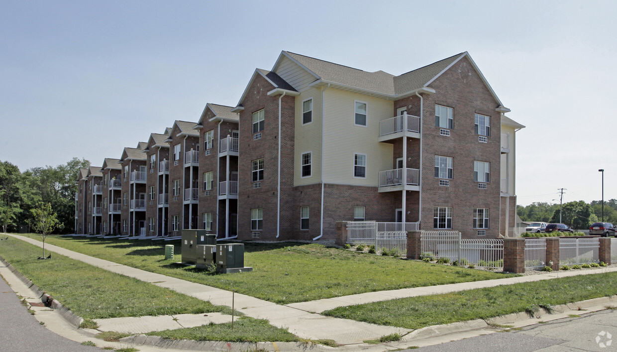 Building Photo - Manchester Place Apartments