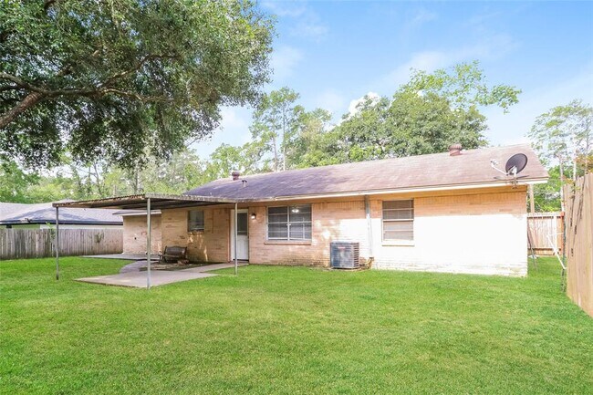 Foto del edificio - 26731 Cypress Rd
