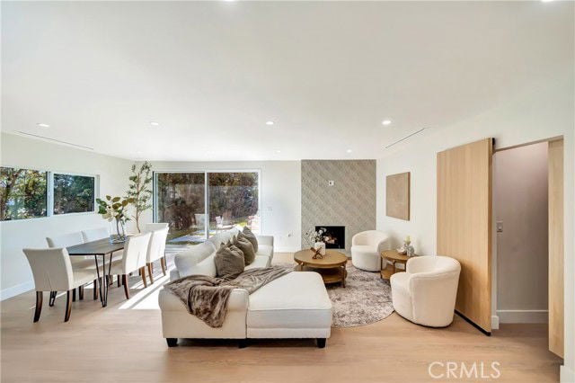 Foto del edificio - 22500 Baltar St