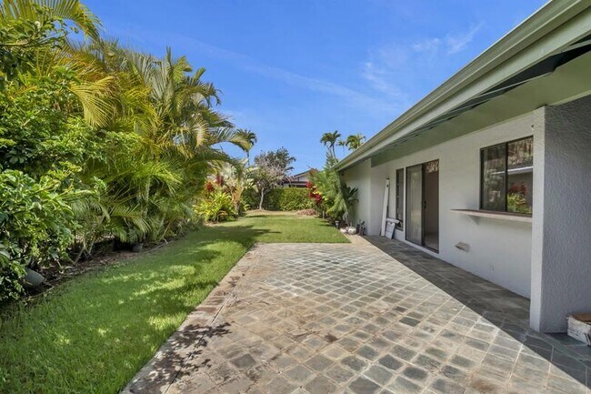 Building Photo - 7777 Kalohelani Pl