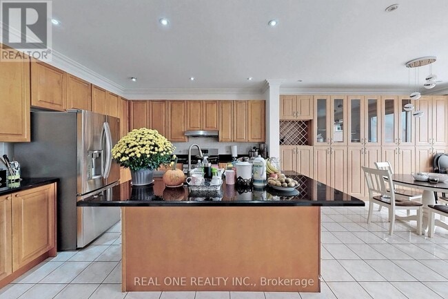 Photo du bâtiment - 579 Fred McLaren Blvd