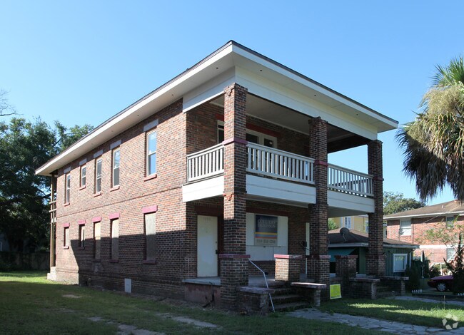 Building Photo - 2244 Park St