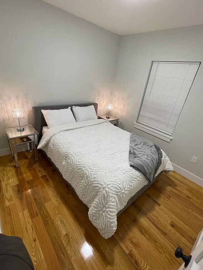 Foto del edificio - 183 Gates Ave