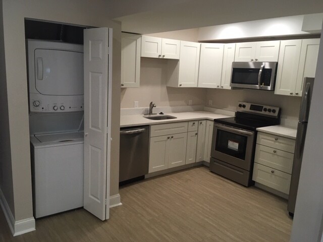 Building Photo - 5990 Alder St