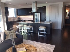 Building Photo - 5122 Morningside Dr