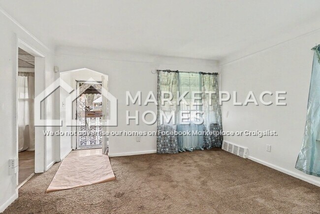 Building Photo - 18675 Forrer St