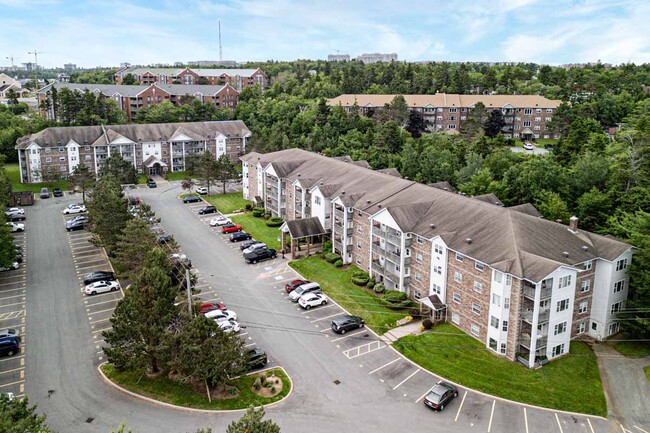 Photo du bâtiment - Stonecrest Village